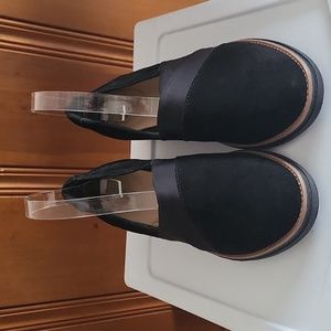 Clark's women's comfort shoe size eight and a half medium.8.5m new condition